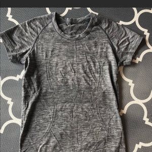 Lululemon swiftly size 8